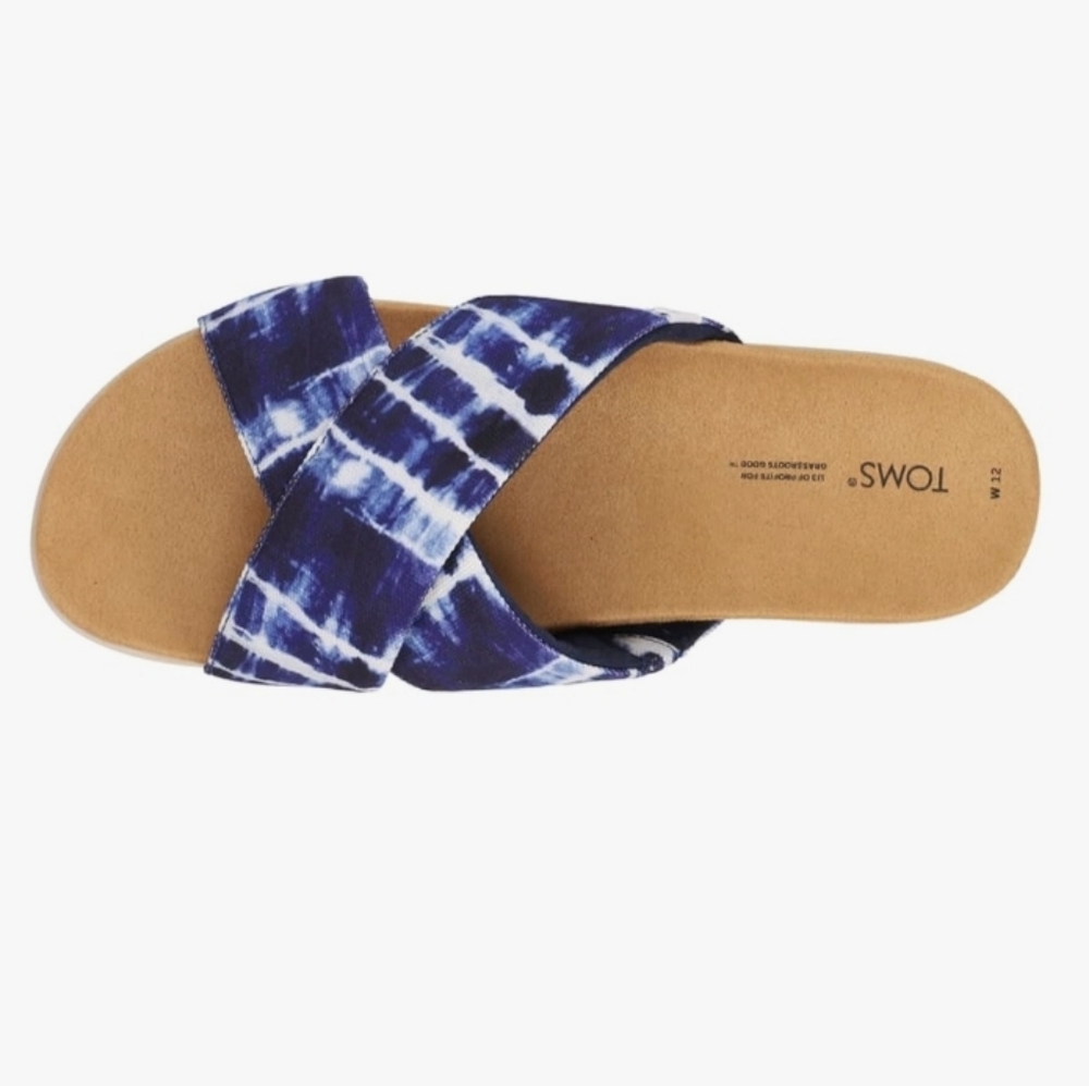 BRAND NEW TOMS SAVANA WOMEN' S CRISS-CROSS SLIDE SANDALS